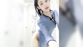 成熟型小旗袍美乳御姐