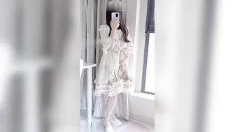 白丝jk小姐姐，冰吊自慰出白浆#萝莉