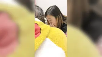 【丧志母狗无脑调教】调教界大神浸淫少妇圈十几年，两个荡妇互插挑逗，专业直播设备，让你心跳加速