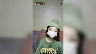 秃头猥琐大叔和00后18岁萝莉的故事 (2)