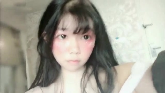 【在线】超级卡哇伊网红美少女三寸萝莉 JK连衣裙玩振动抽插嫩逼美穴 COS蕾姆假JJ插穴原浆流出 白毛衣裸足 完美露脸