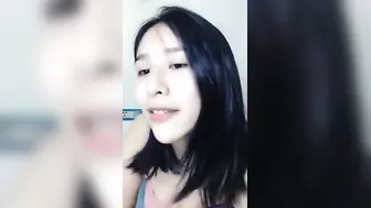 【极品巨乳】美女主播洗完澡再穿上连体情趣开裆黑丝自摸秀很是诱惑不要错过