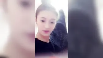 【直播】美女主播和妹妹包皮男三人行互玩性器官