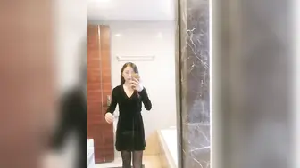 百度云泄密流出极美少妇两个孩子的妈妈黄慧敏大尺度自拍视图这身材保养的真不错