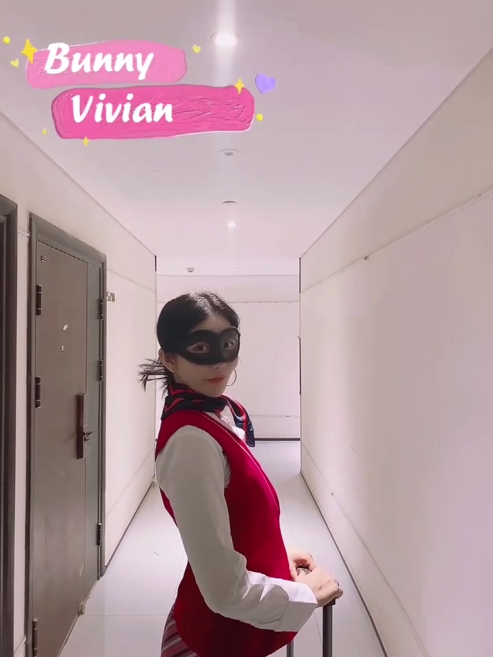 绝美推特高颜值逆天长腿女神▌Vivian ▌定制款南航空姐 抚媚身材制服简直比空姐还有气质 空乘淫靡的私生活