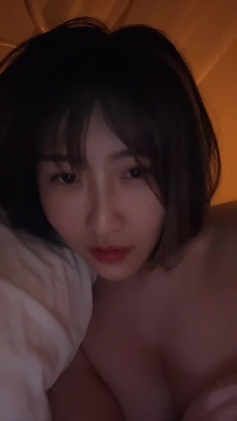 #美女 #自拍 保存好发给她爸爸看1