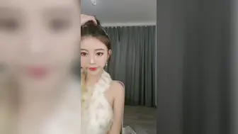 颜值女神精彩来袭，性感好身材火辣红唇诱惑