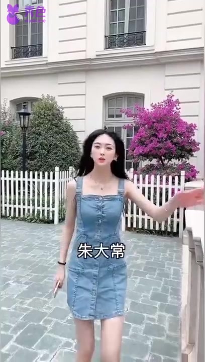 原来妹妹出去玩的尺度这么大